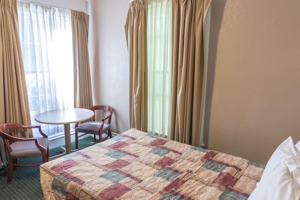 Mithila - Surestay Collection By Western Hotel 2*