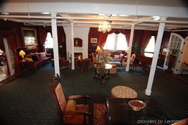 Queen Anne Hotel 3*