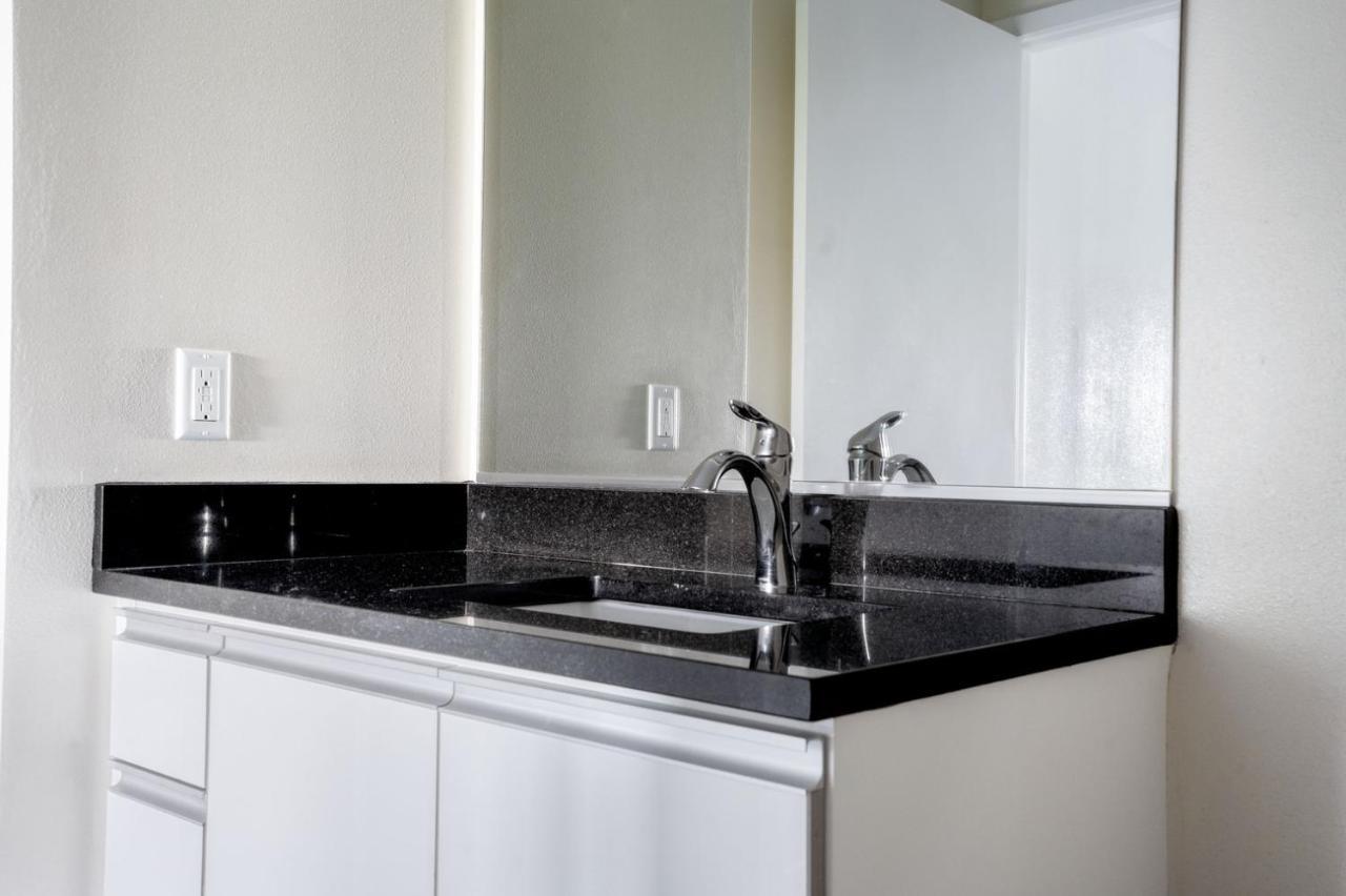 2br Mission Bay W Gym Nr Caltrain Sfo-21 Apartment