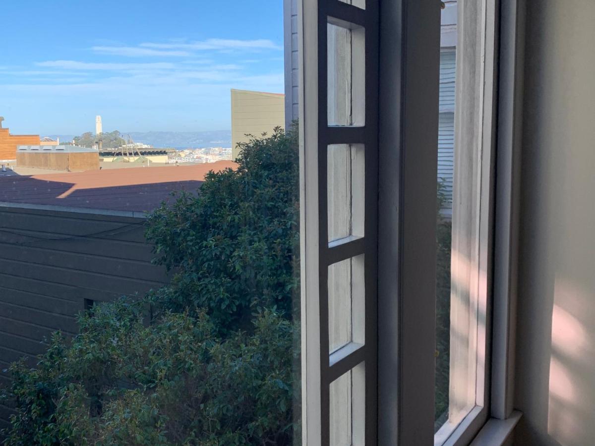 Gorgeous High Atop Nob Hill Free Parking!
