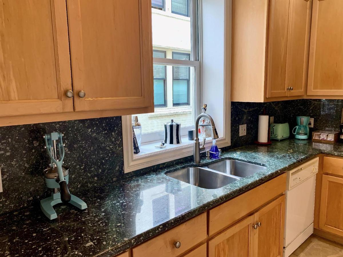Holiday home Gorgeous High Atop Nob Hill Free Parking! *