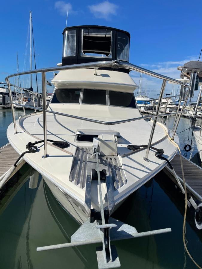 Private Yacht In Botel *