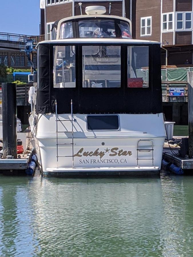 Private Yacht In Botel *