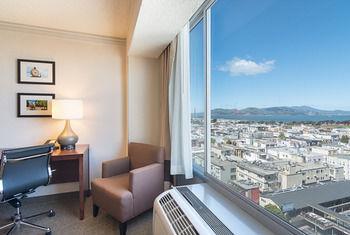 Comfort By The Bay 2*