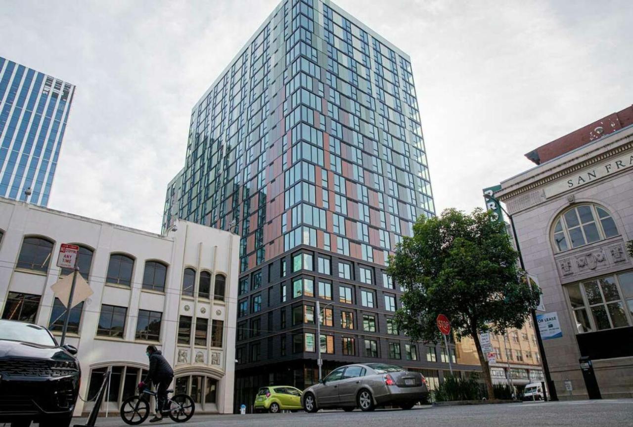 Soma 1br W Rooftop Bbq Concierge Nr Bart Sfo-1431