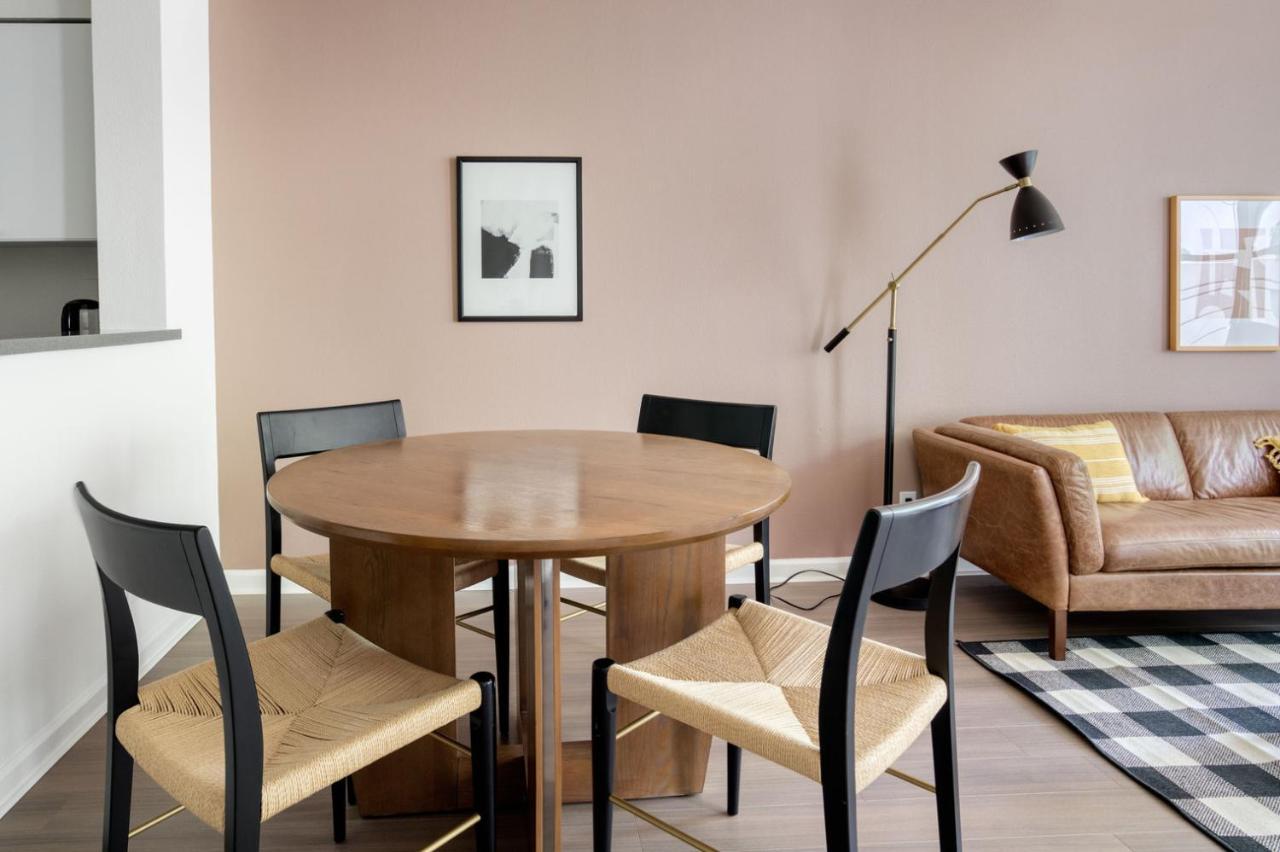 Apartment South 2br W Pool Tennis Sfo-1400