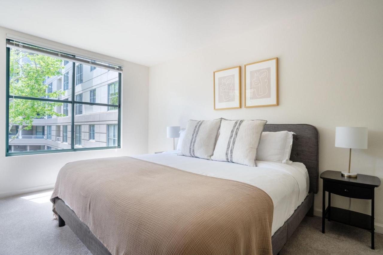 South 2br W Pool Tennis Sfo-1400