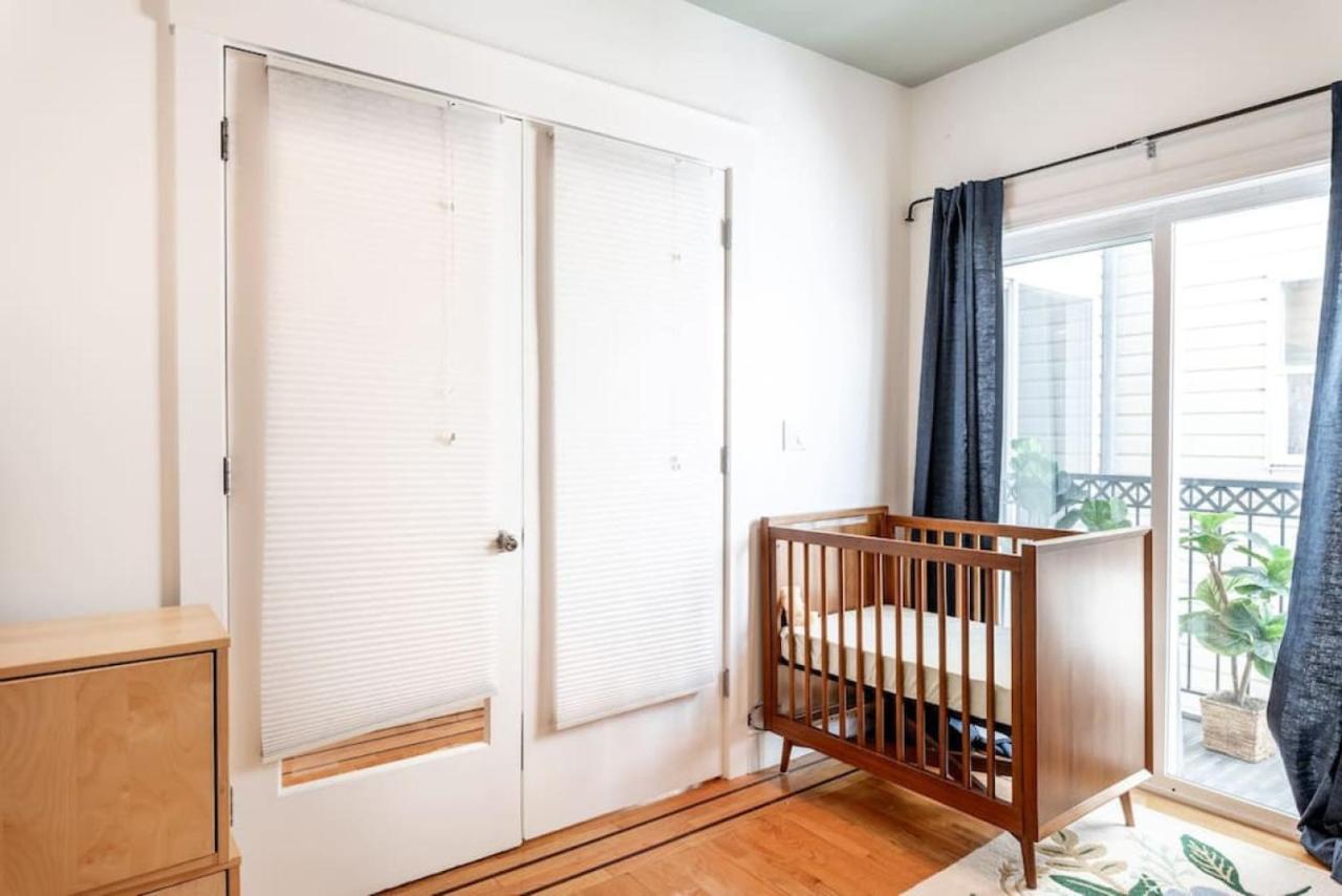 Huge Open Concept Living In Location * San Francisco