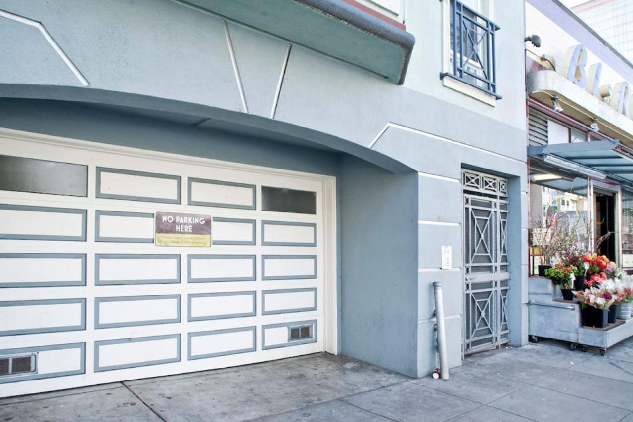Huge Open Concept Living In Location San Francisco