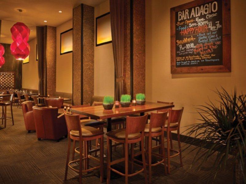 Hotel Adagio, Autograph Collection