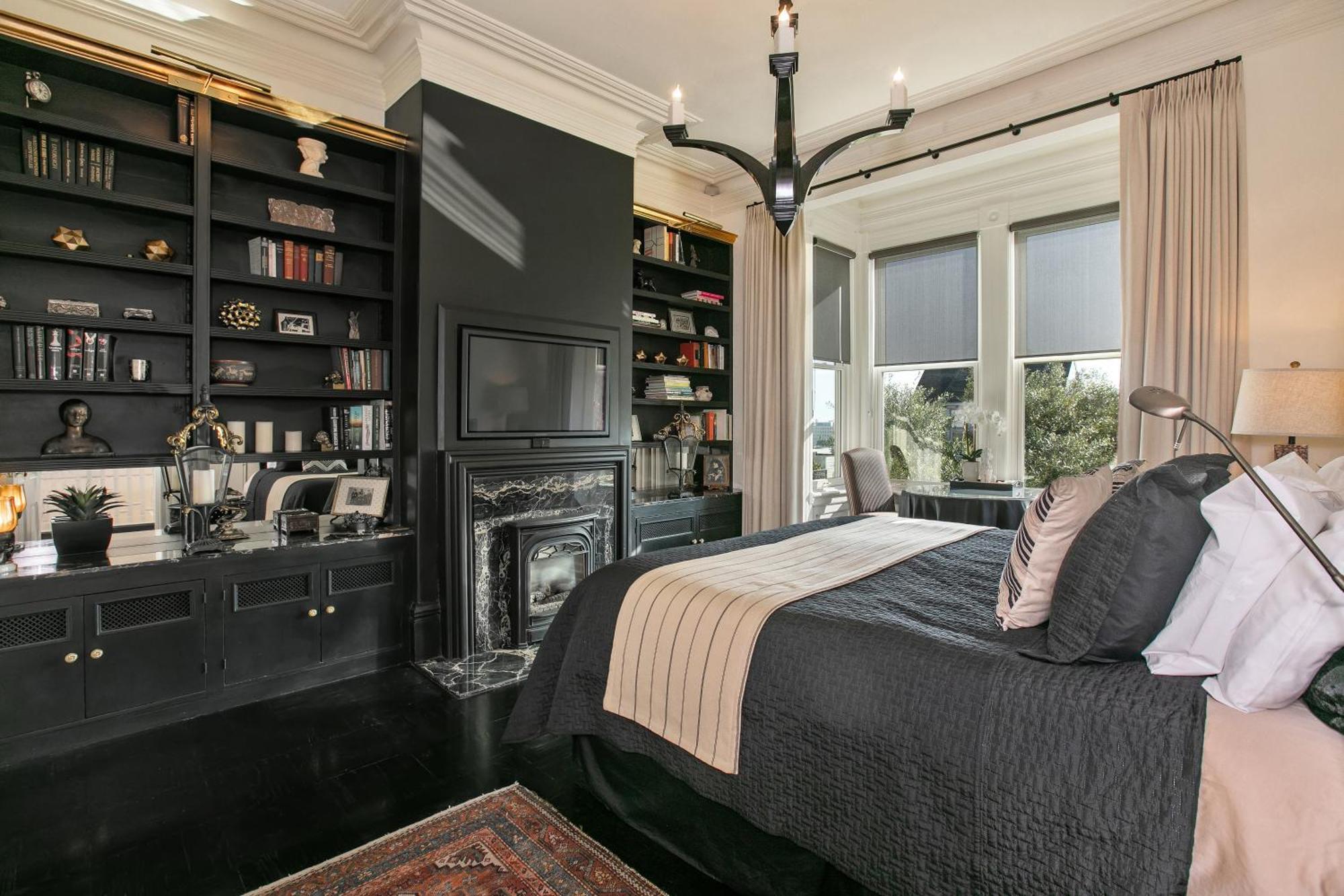 Pacific Heights Chic Jr Studio