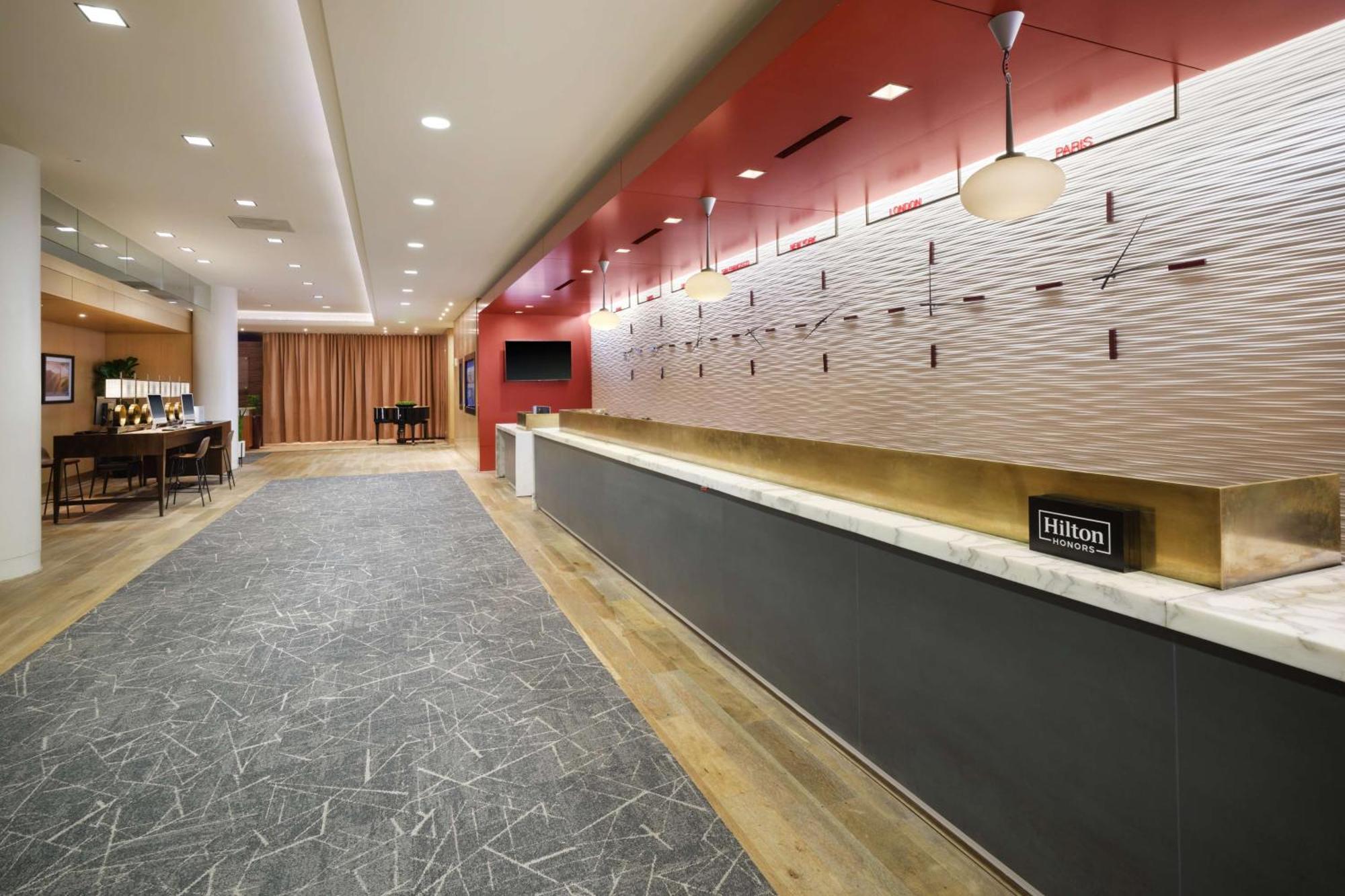 Hilton Financial District 4*