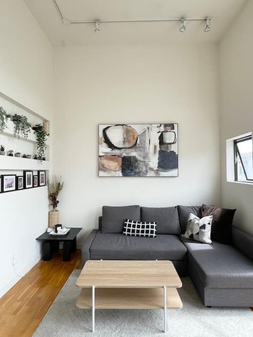 Bright Spacious & Comfortable Hayes Valley