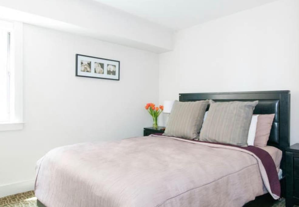 Apartment Beautiful Downtown & Bay Bridge, Vineyard Views!
