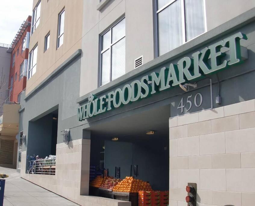 Beautiful Downtown & Bay Bridge, Vineyard Views! * San Francisco