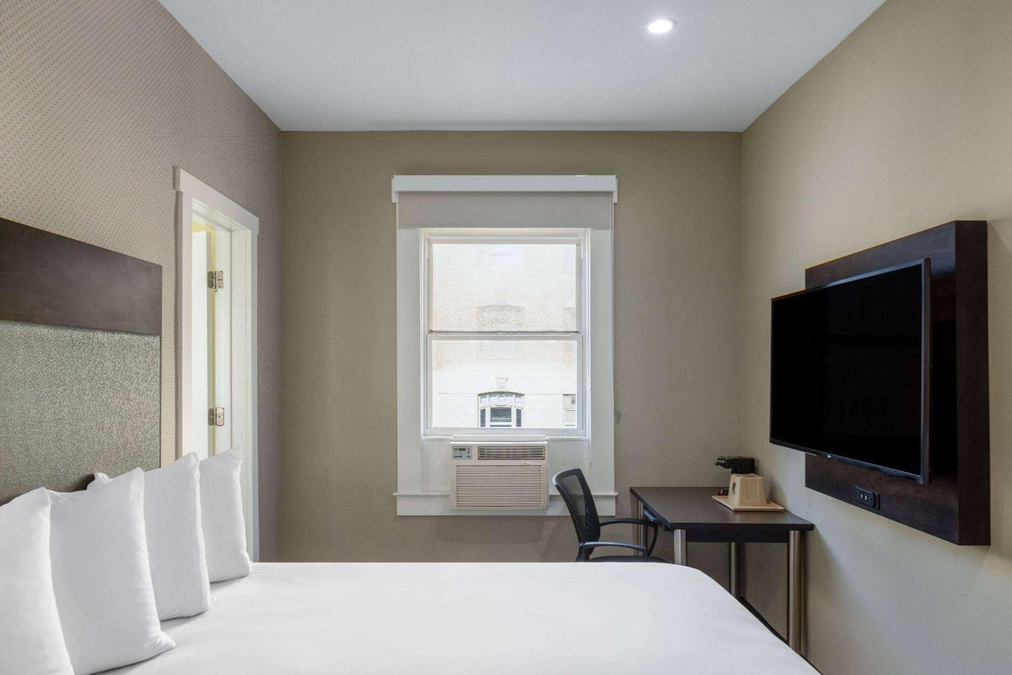 Hotel Super 8 By Wyndham San Francisco/union Square Area 2*