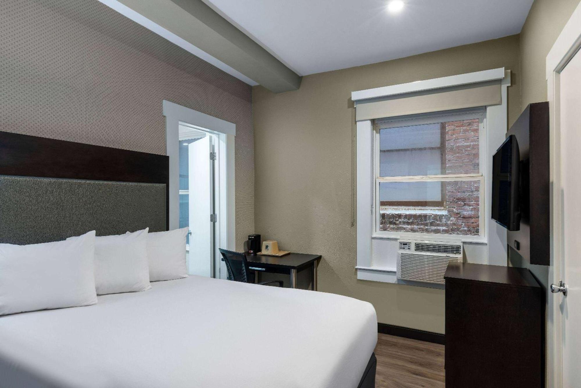 Super 8 By Wyndham San Francisco/union Square Area Hotel 2*