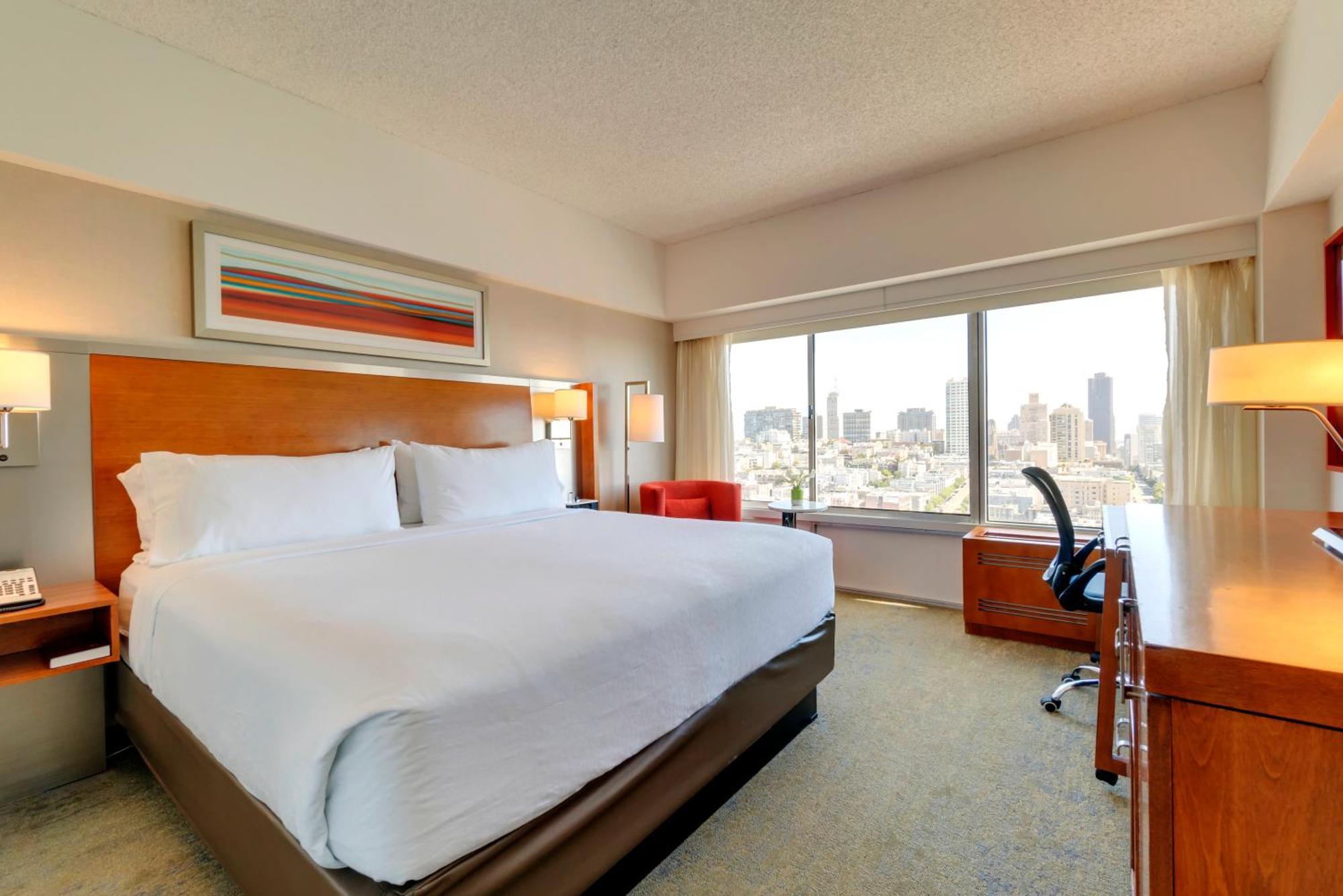 Hotel Holiday - Golden Gateway Newly Renovated With No Fee