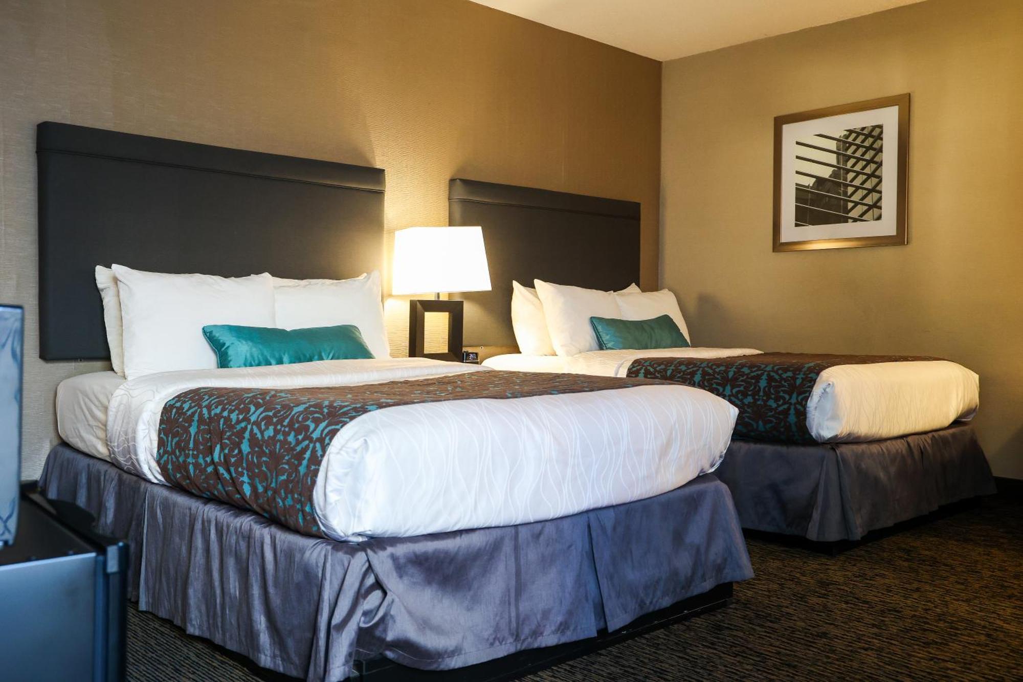 Hotel Center And 2*