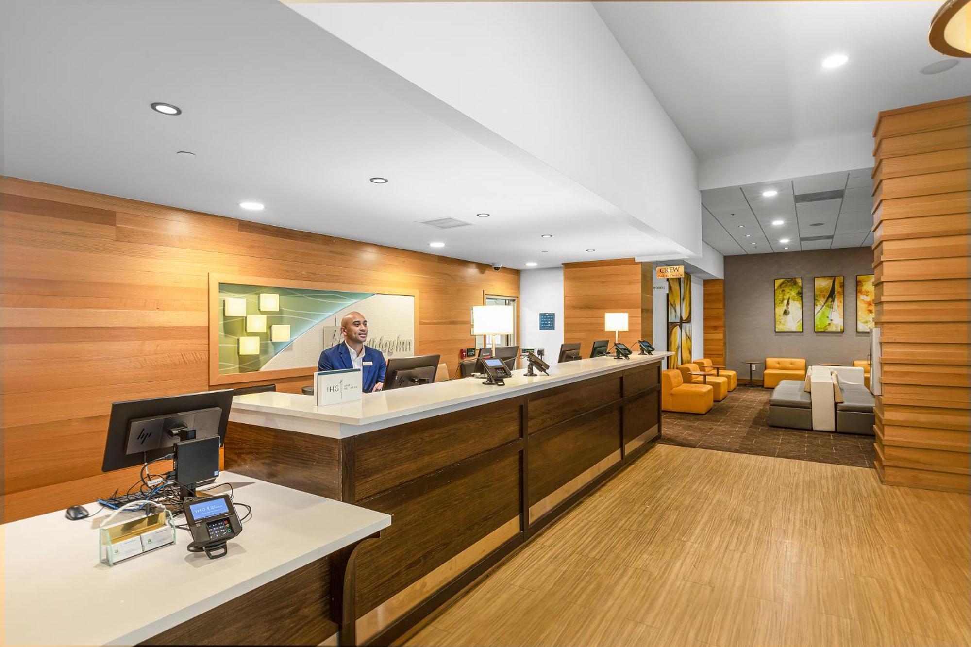 Holiday - Golden Gateway Newly Renovated With No Fee San Francisco