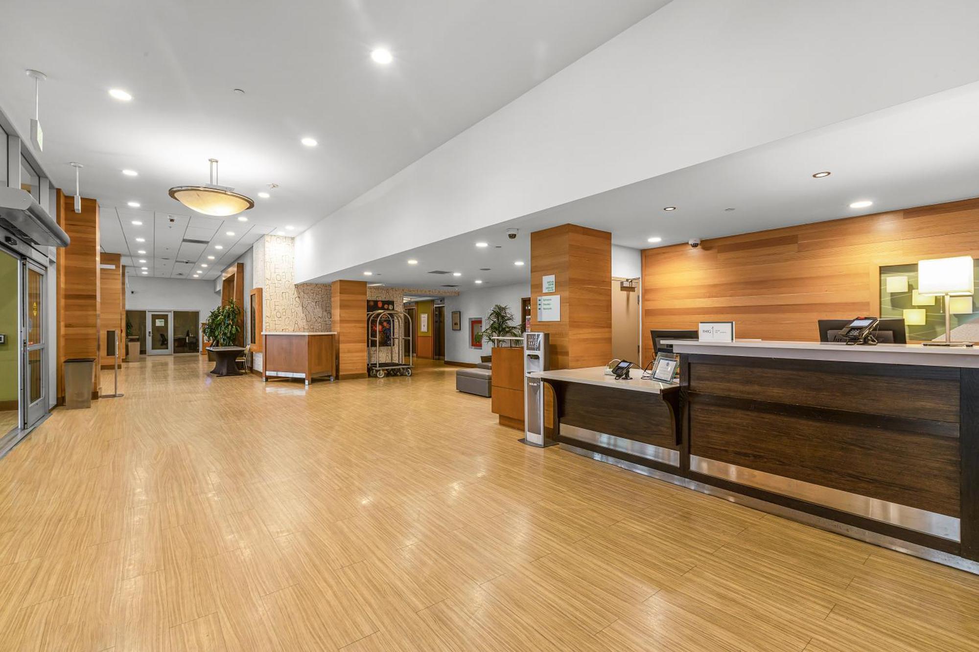 Holiday - Golden Gateway Newly Renovated With No Fee San Francisco