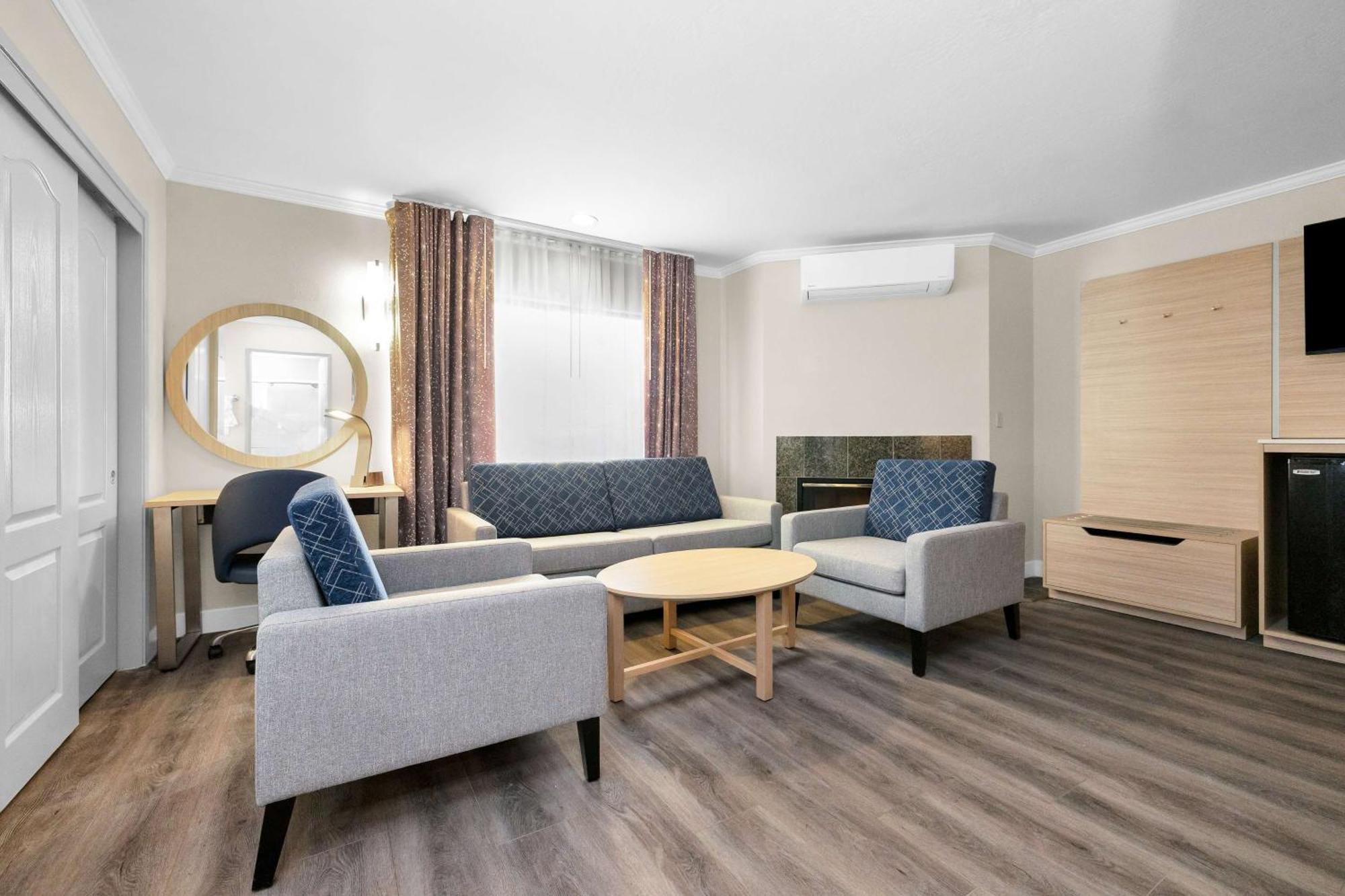 Hotel Surestay By Western Marina District 2*