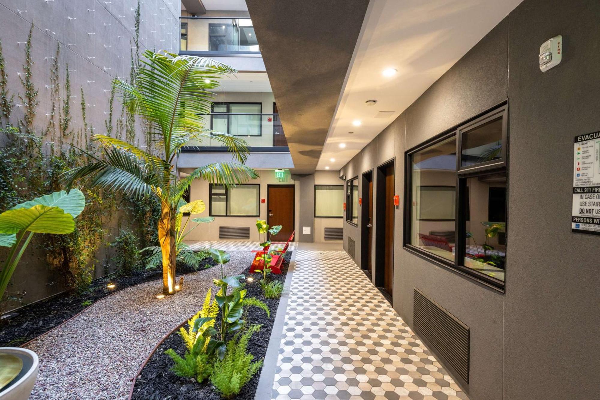 Hotel Infinity San Francisco, Tapestry Collection By Hilton 4*