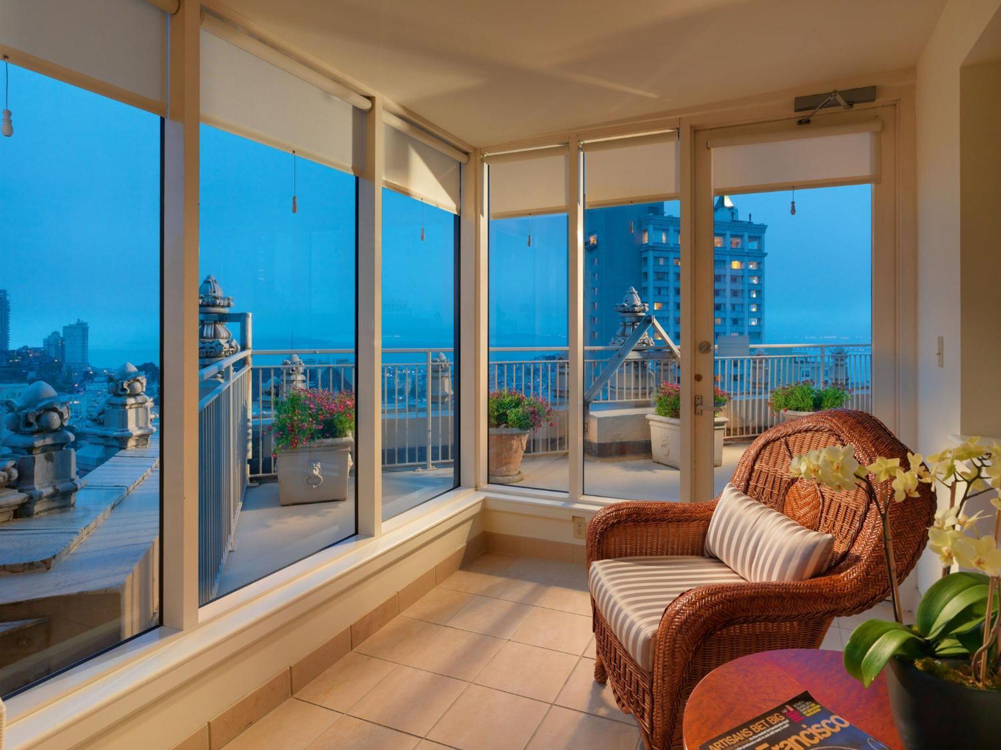 Hotel Intercontinental Hopkins By Ihg 4*