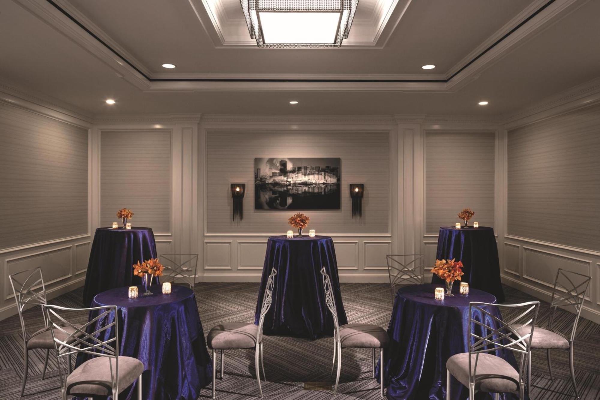 The Ritz-carlton, Hotel