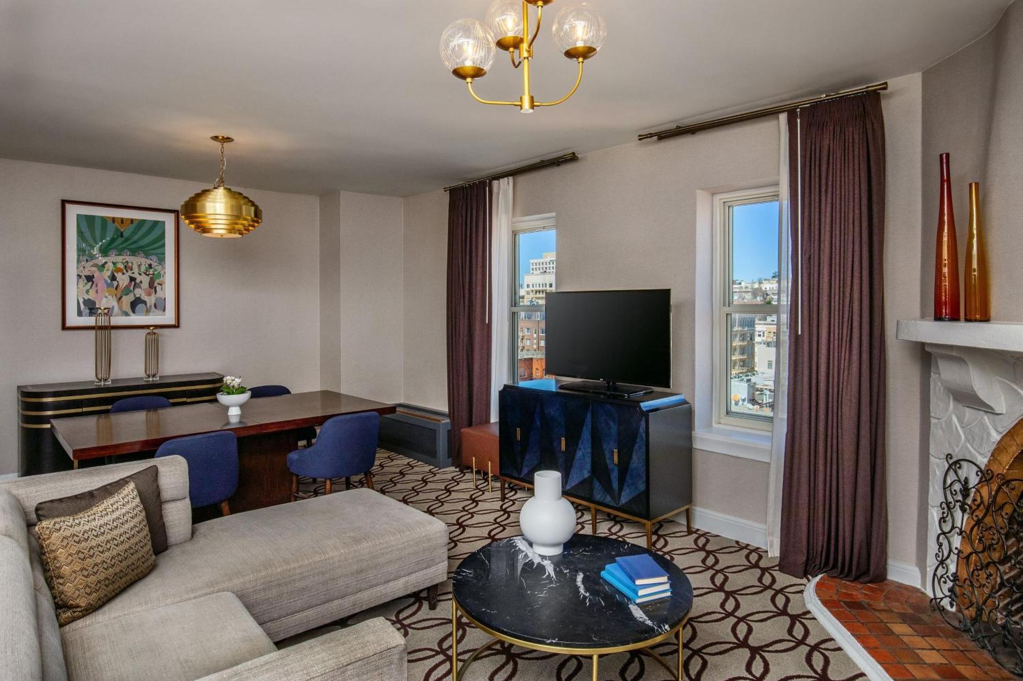 Adagio, Autograph Collection Hotel