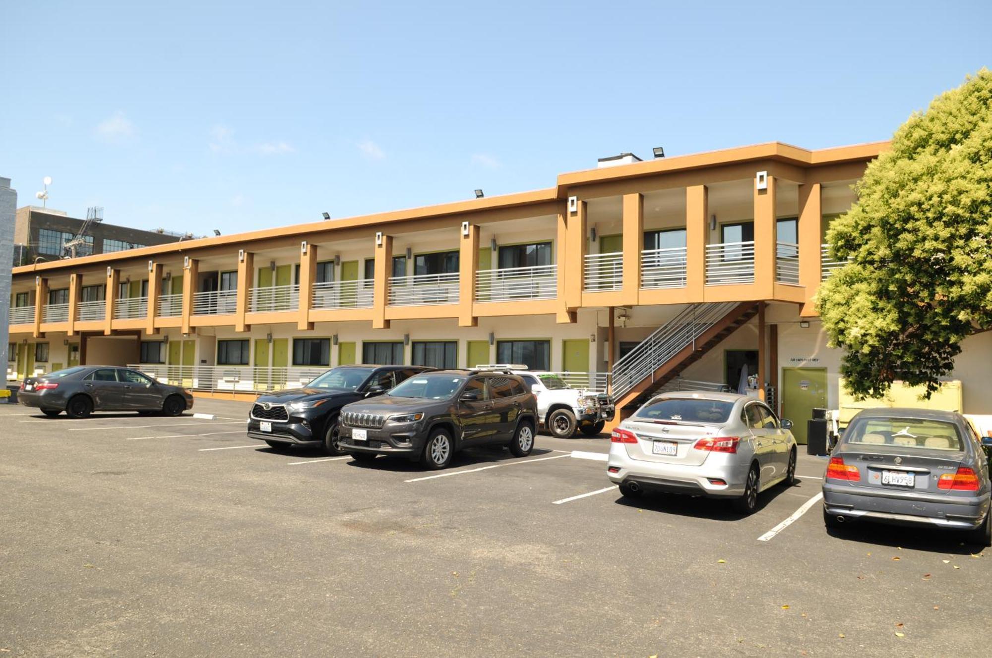 Motel Civic Center Motor 3*