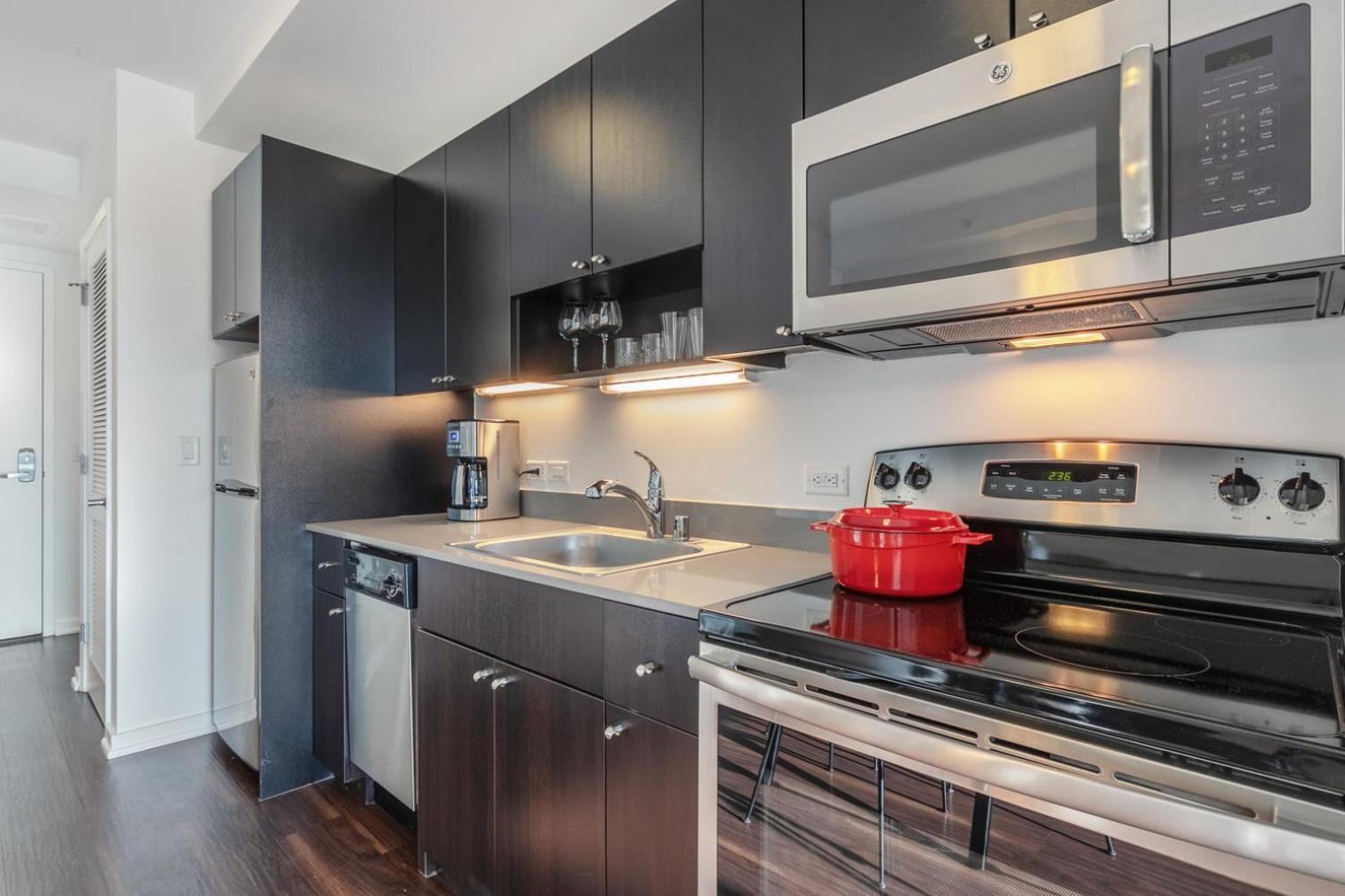 Soma 1br W Gym Roofdeck Wd Nr Bart Muni Sfo-248 * San Francisco