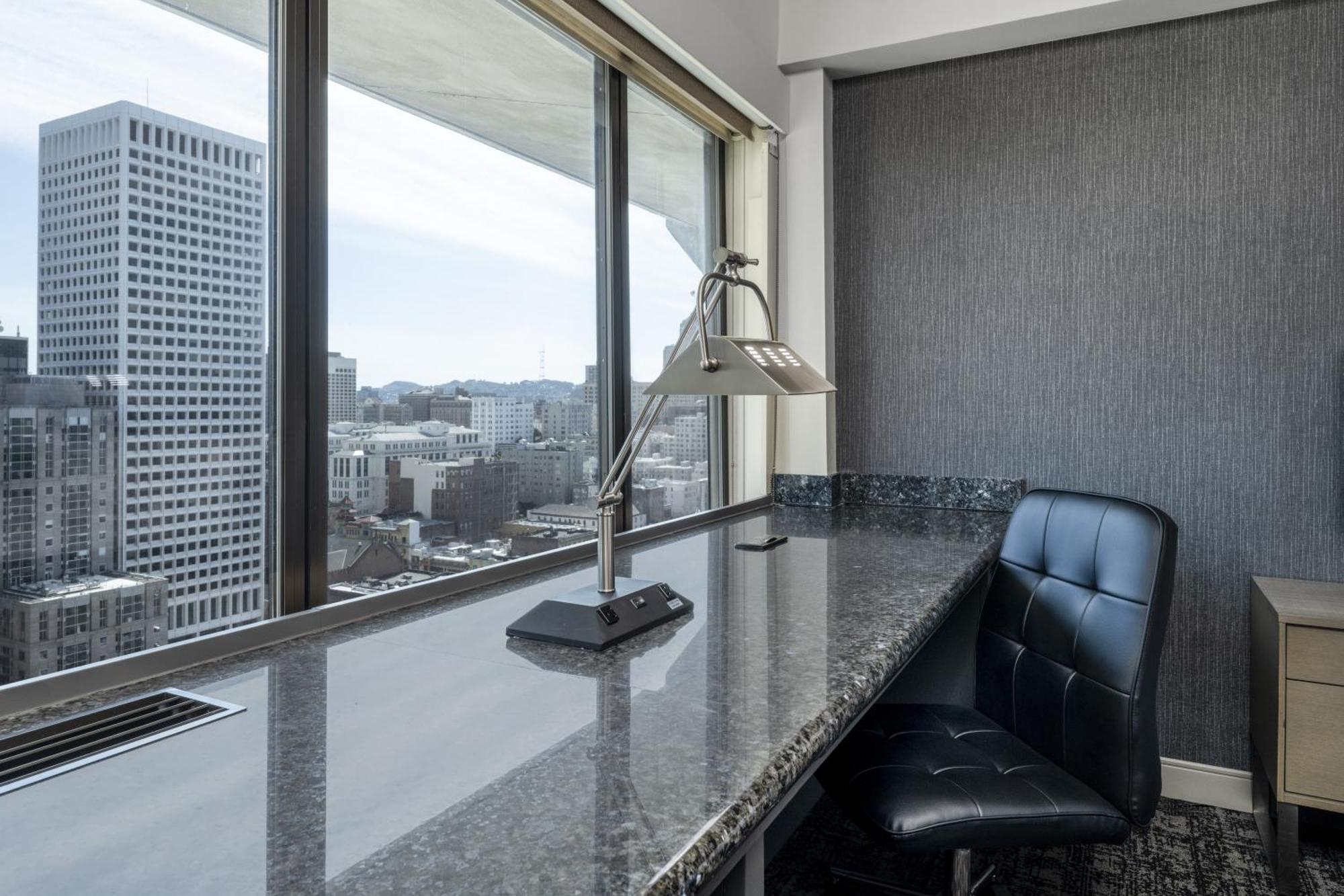 Hotel Hilton Financial District