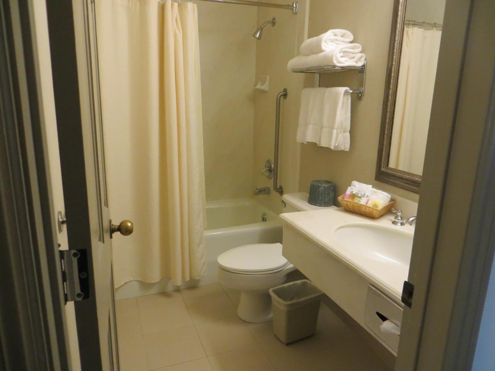 Cow Hollow And Hotel 3*
