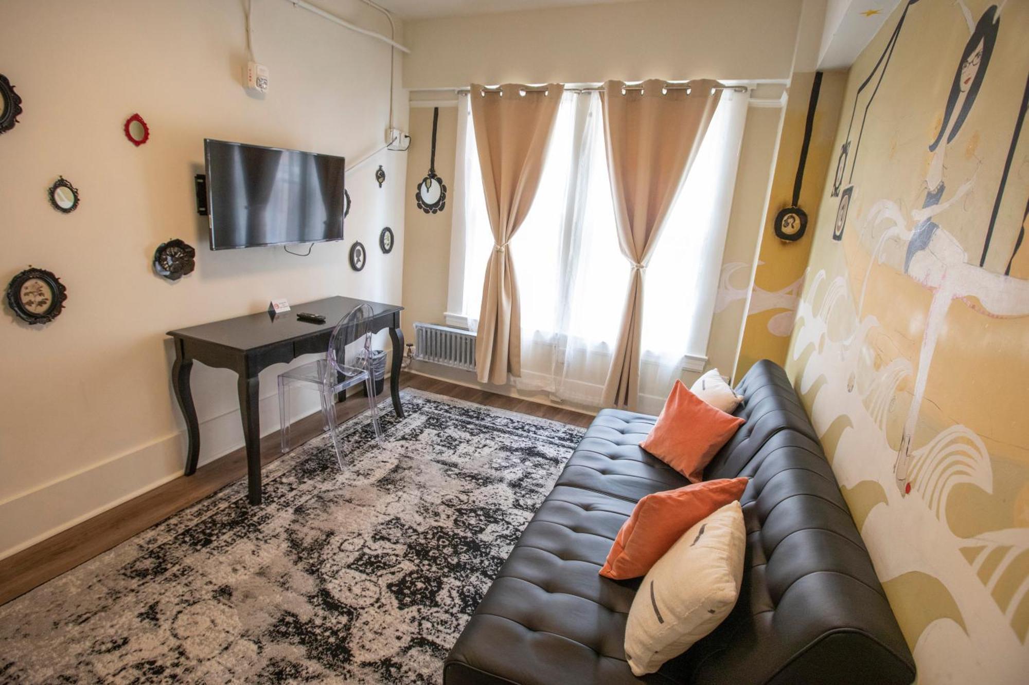 Des Arts Hotel