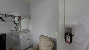 Warfield Inn 3*