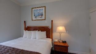 Inn Warfield