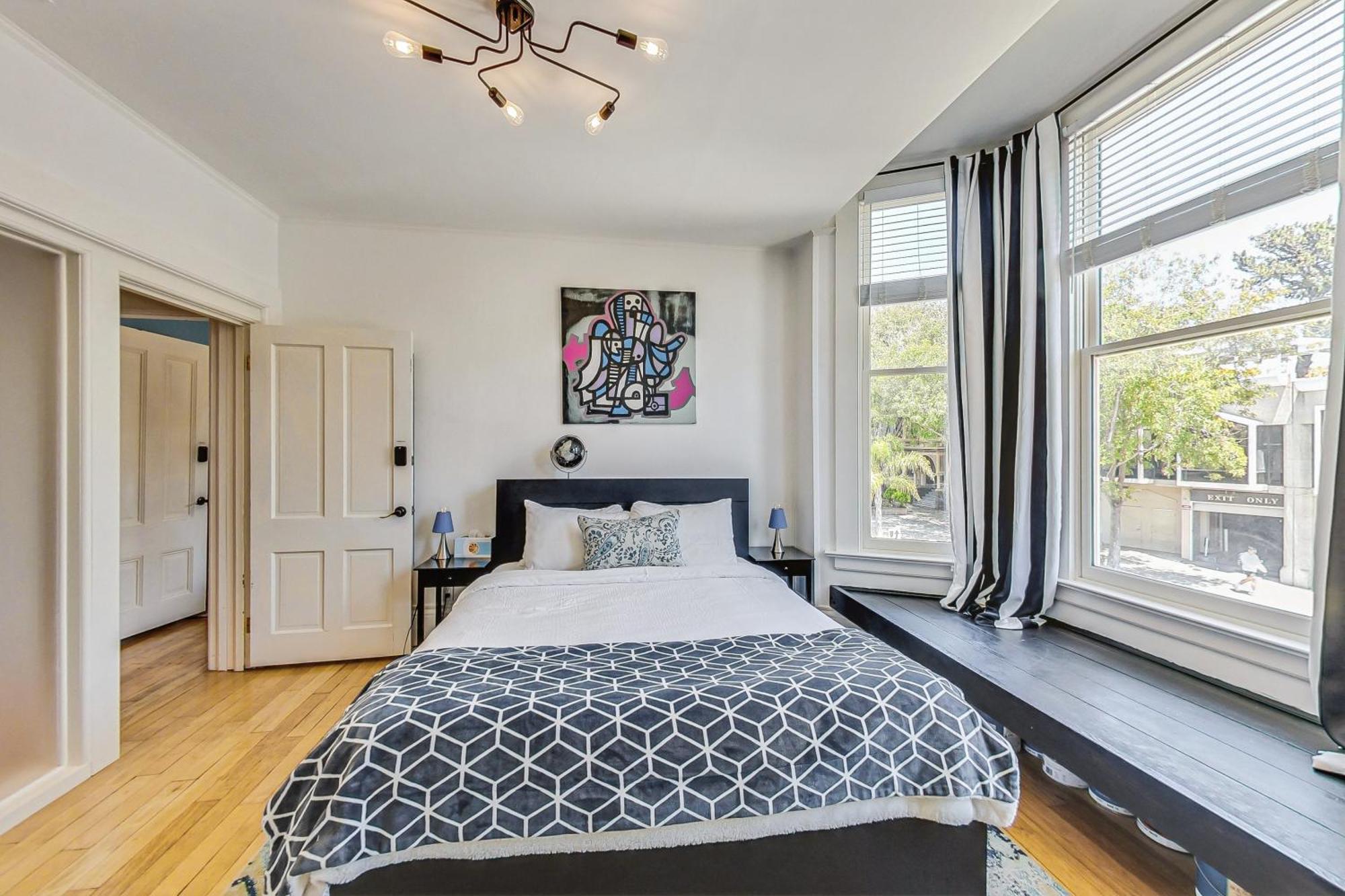 Apartment Live It Up In The Castro! 4brwdwalk Score 98
