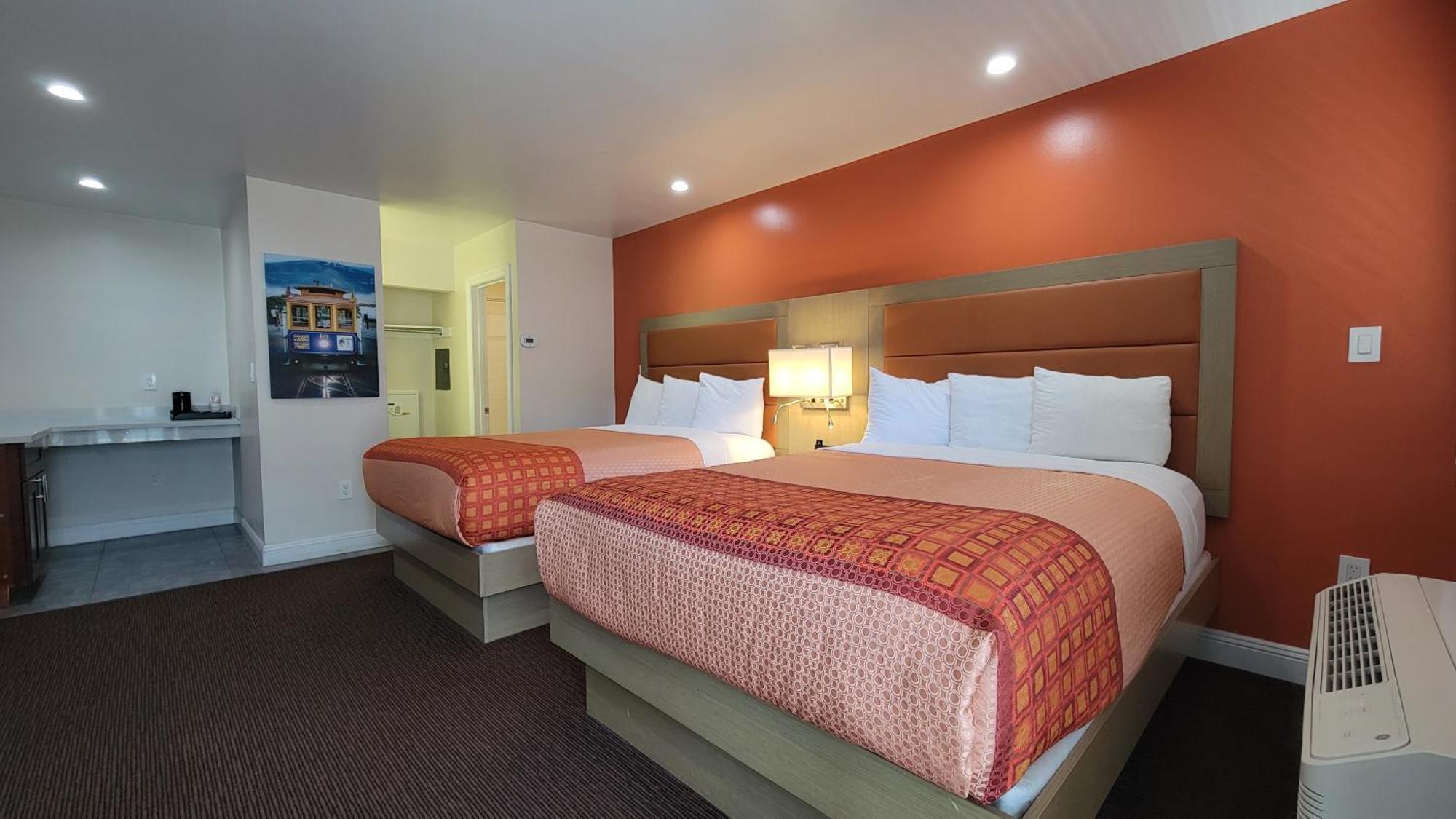 Presidio Parkway Motel