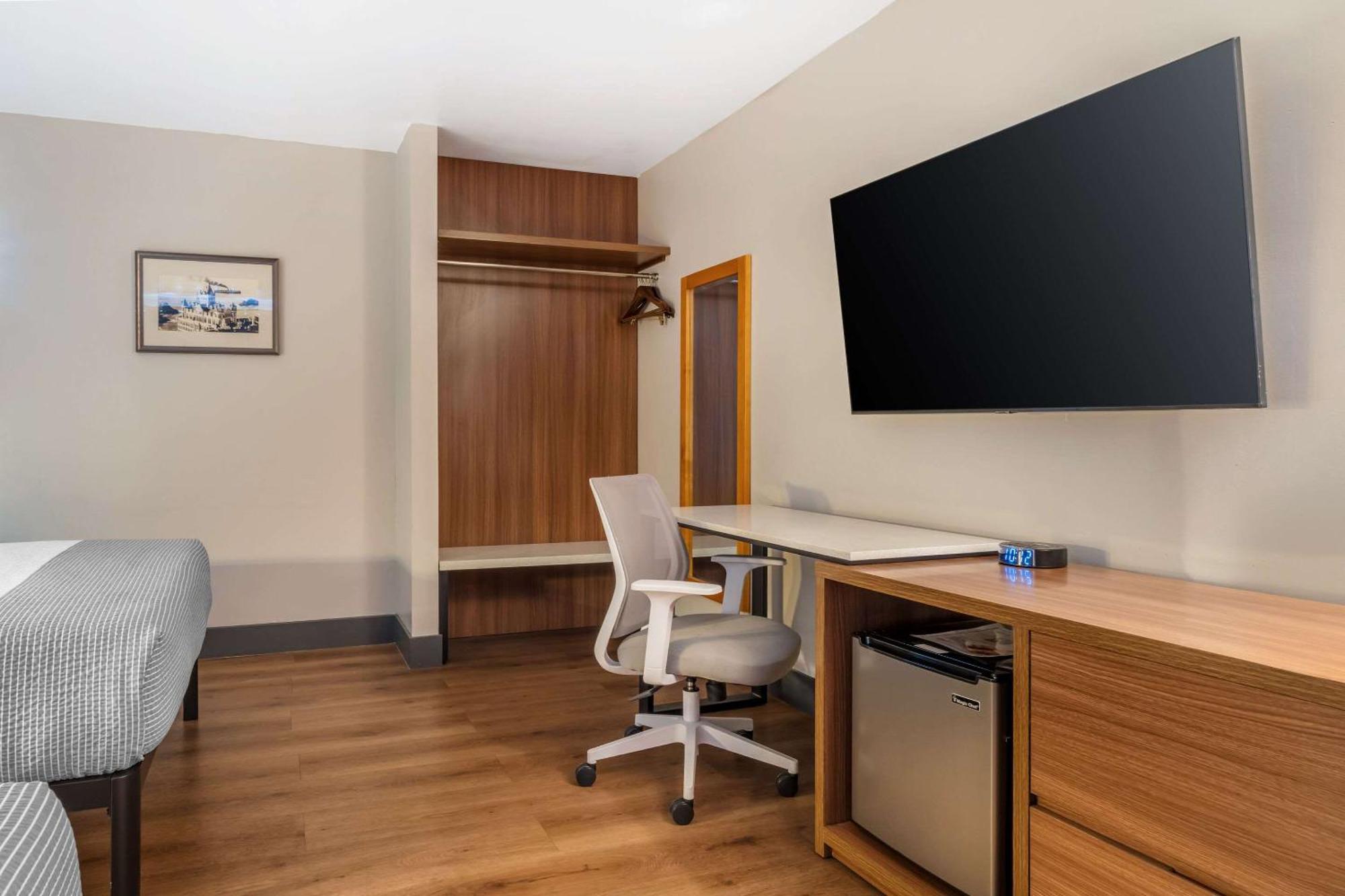 Hotel La Luna Inn, Ascend Collection