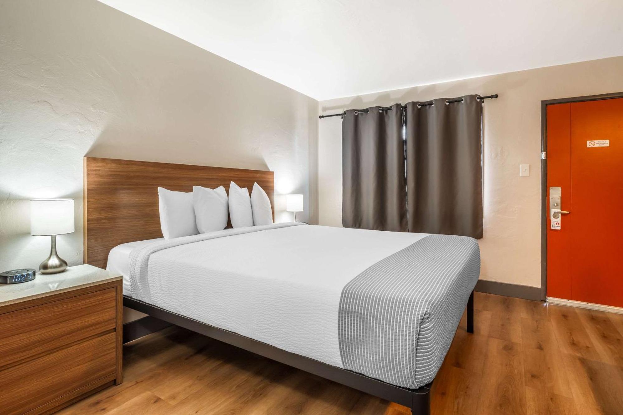 Hotel La Luna Inn, Ascend Collection 2*