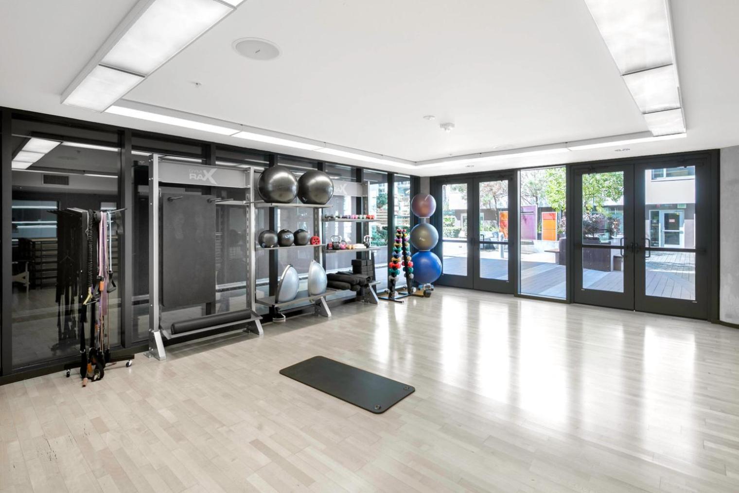 Mission Bay 1br W Gym Pool Nr Caltrain Muni Sfo-773 Apartment