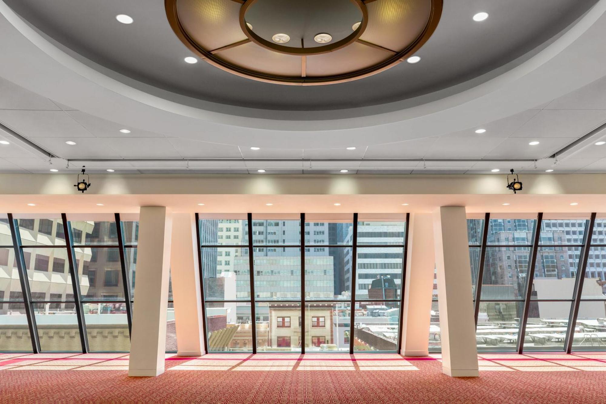 Hilton Financial District Hotel 4*