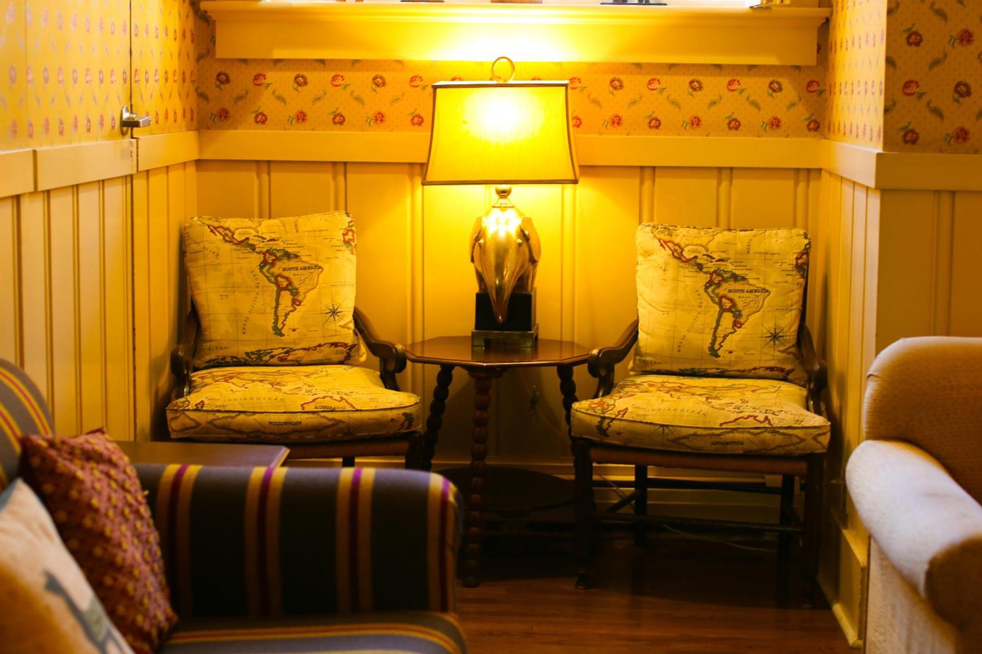 Petite Hotel