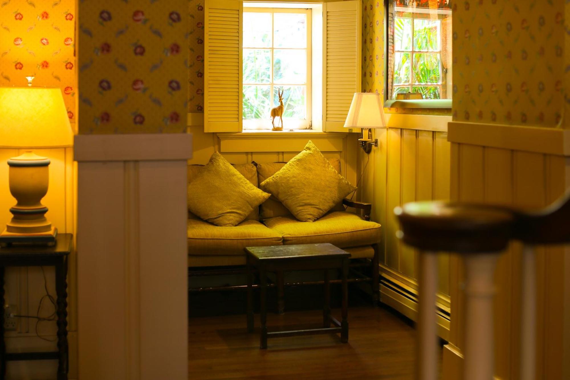Hotel Petite
