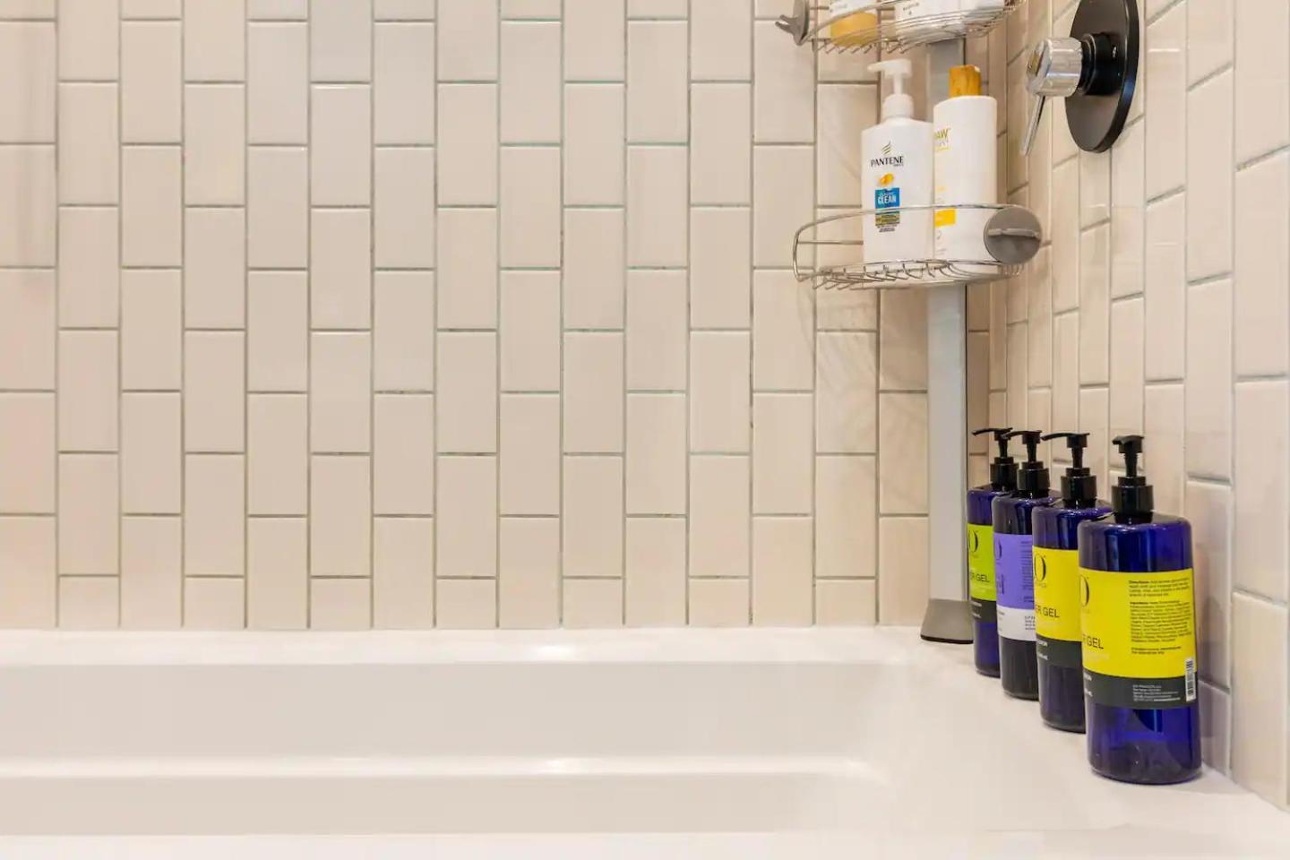 Stunning, Sanfran Experience, 2 En-suite Baths, Walk To Everything, Guest Favorite, Book Your Now Apartment *