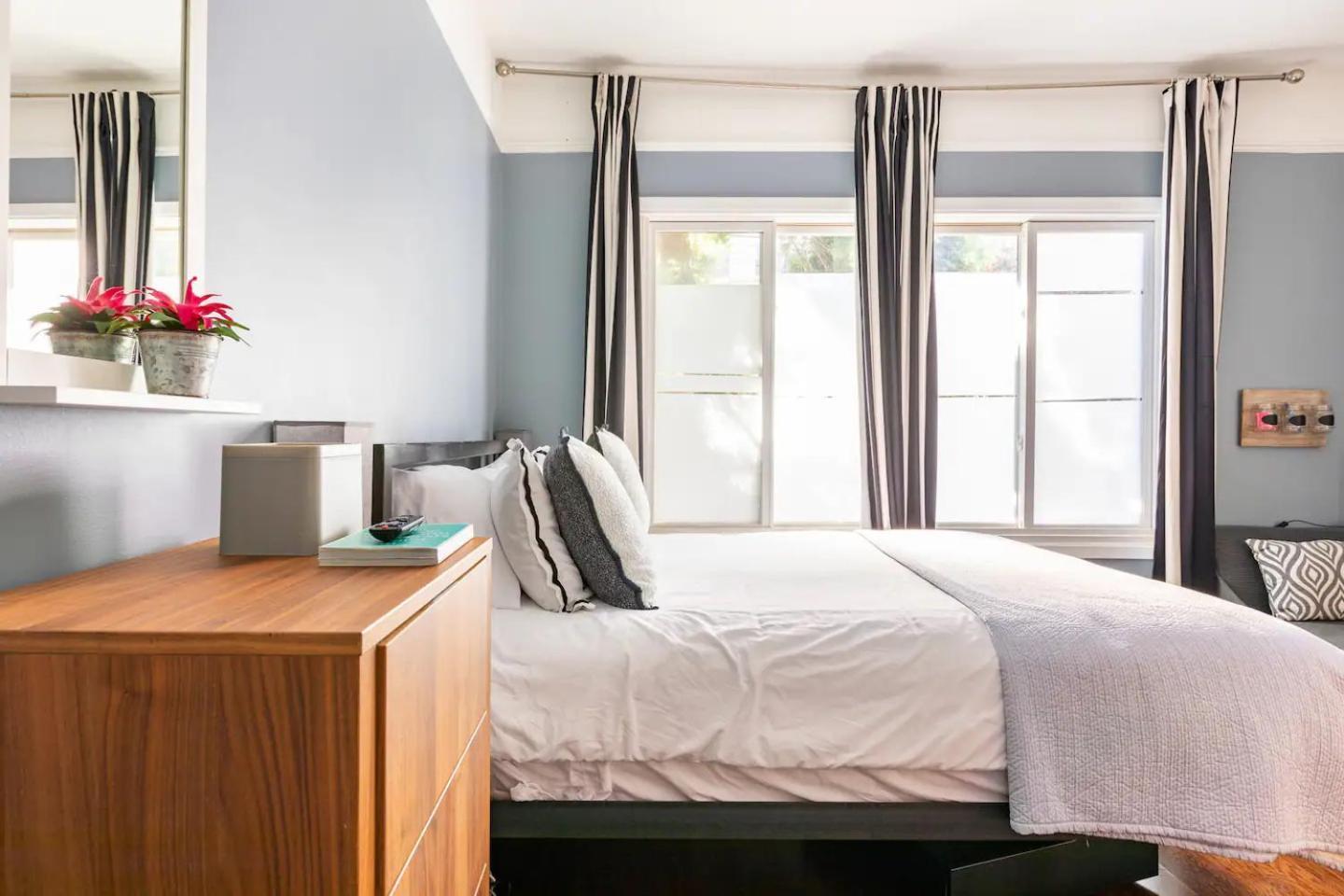Stunning, Sanfran Experience, 2 En-suite Baths, Walk To Everything, Guest Favorite, Book Your Now
