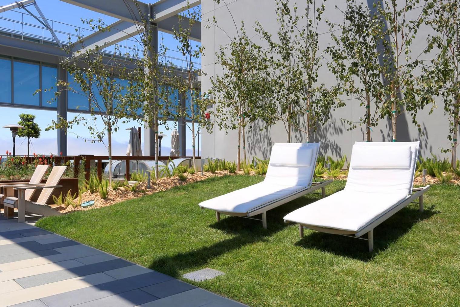 Soma 1br W Yoga Rooftop Movie Theater Nr Bars Sfo-1484 San Francisco
