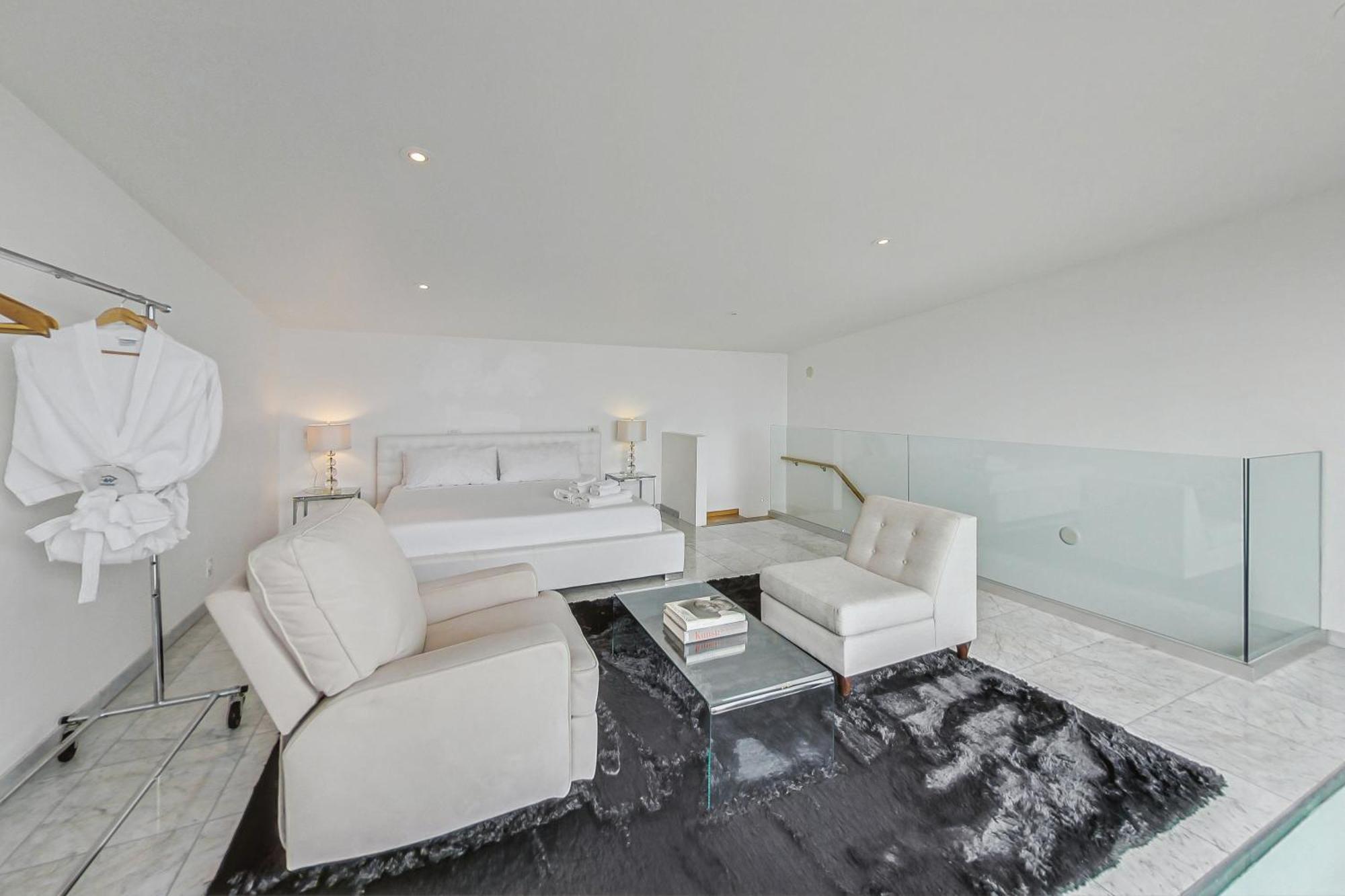 Luxury 3br - Pano Views, Steam & Deck