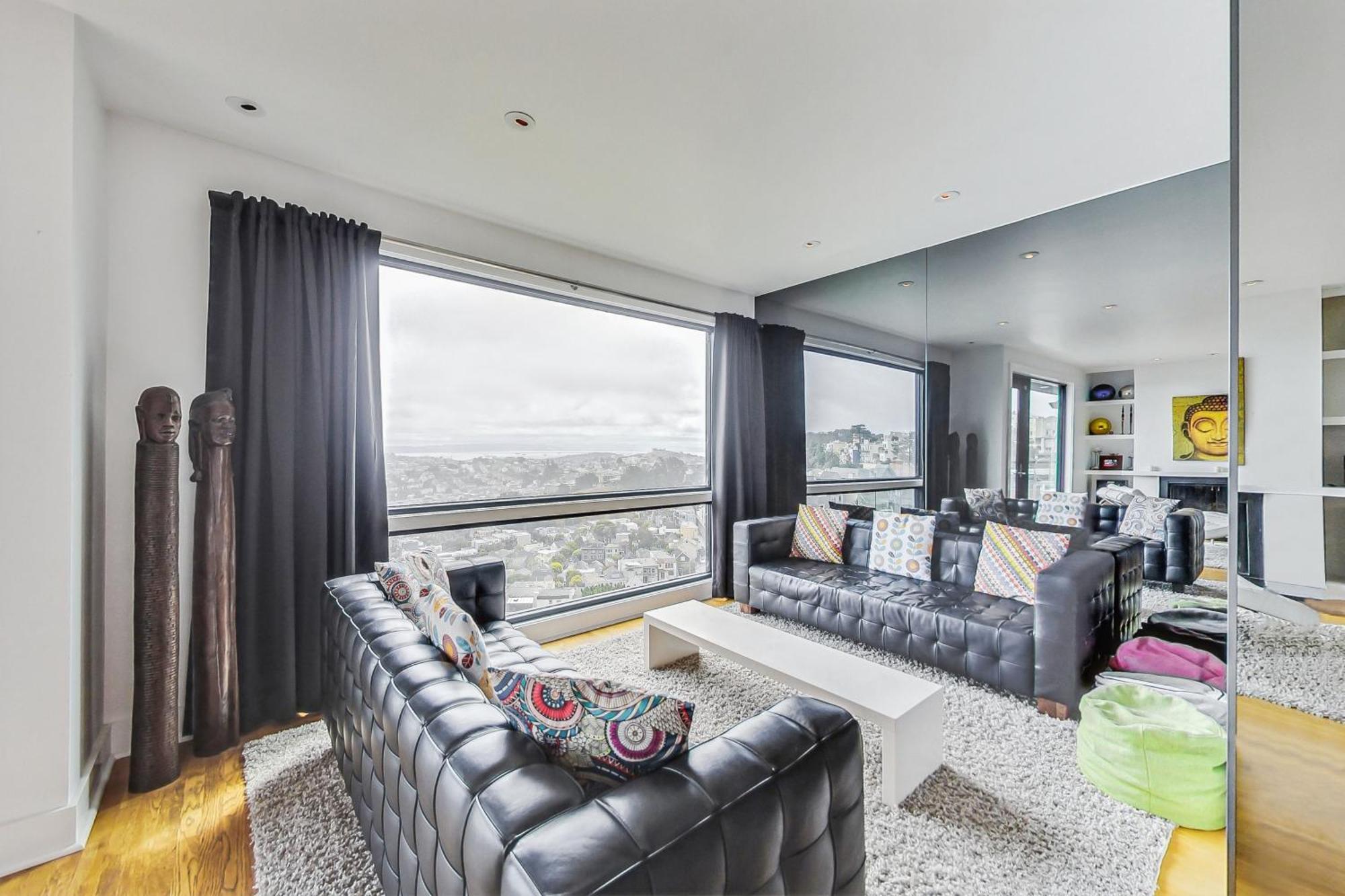 Luxury 3br - Pano Views, Steam & Deck Holiday home